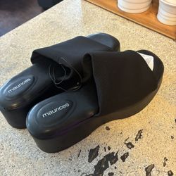 Women’s Heels, Unused