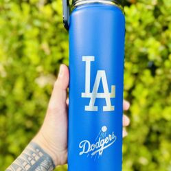 LA Dodgers WS Champs 2024 25oz Thermo Bottle Customized 