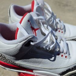 Air Jordans Retro 3s Size 11 Clean