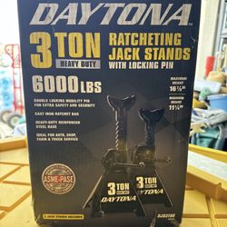 Daytona Jack stands