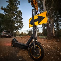 Electric scooter
