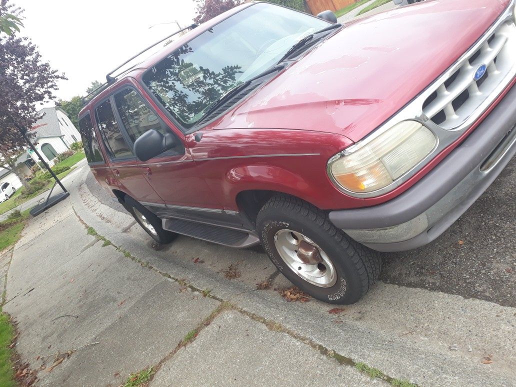 1995 Ford Explorer