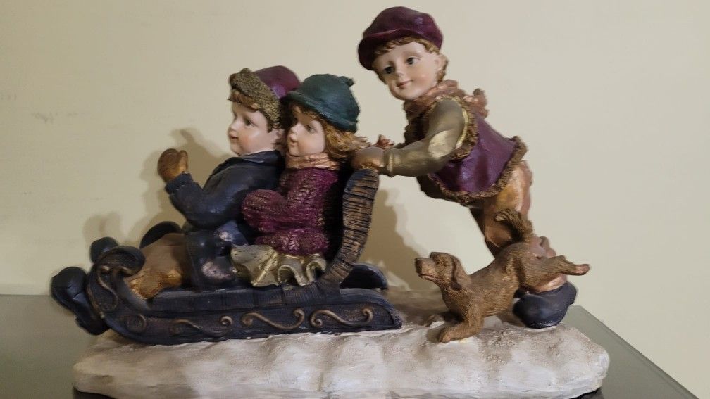 Kids On Sleed Decoration