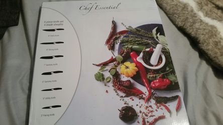 Chef essential knife set brand new