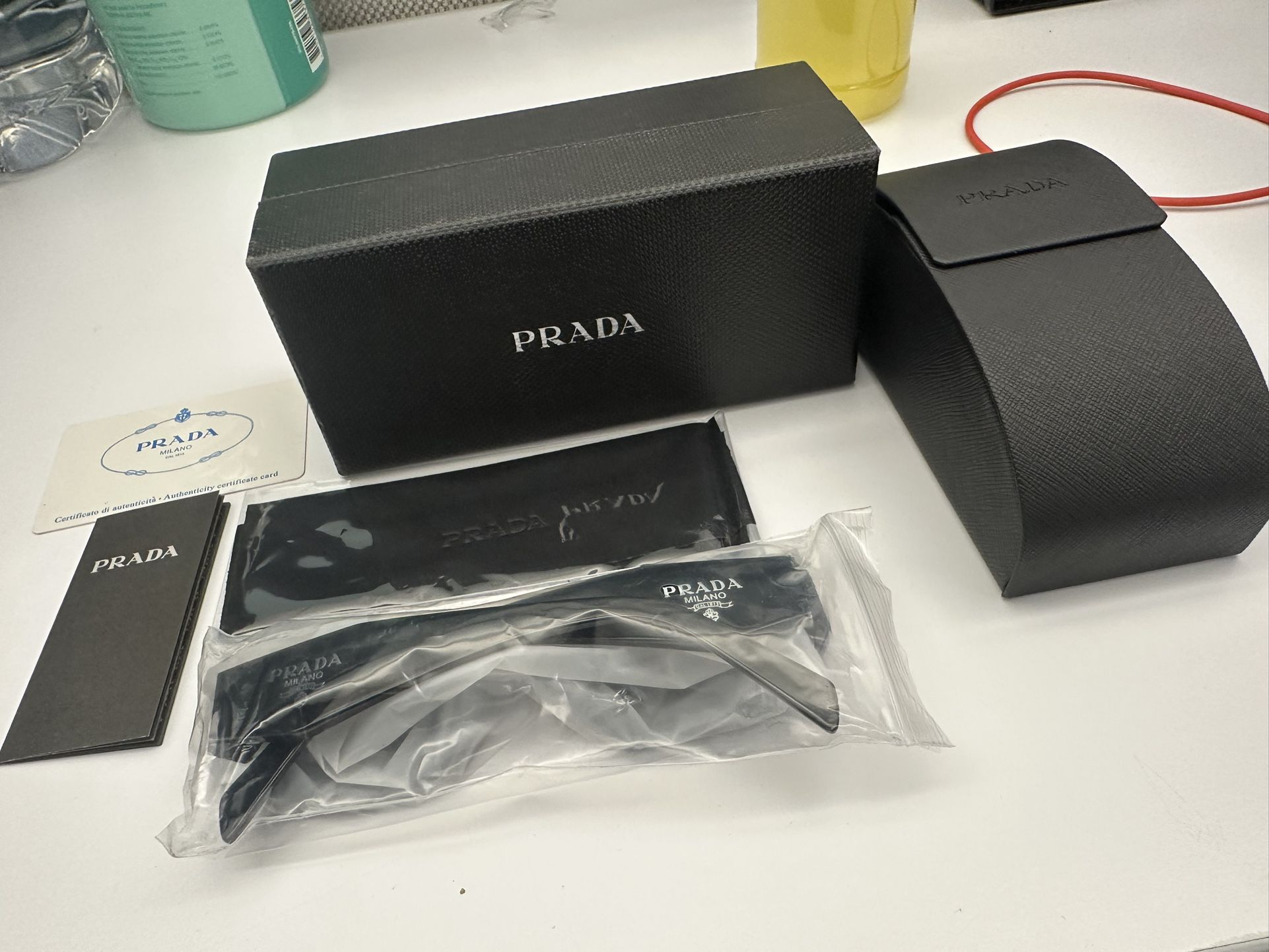 PRADA SUNGLASSES MODEL 17ws
