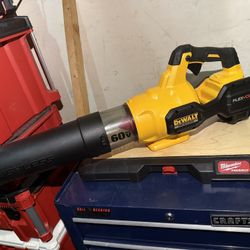 Dewalt 60v New Leaf Blower  No Battery Included 