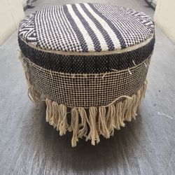 Pouf Ottoman
