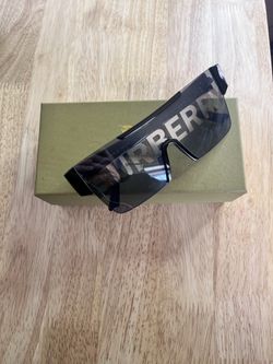 BURRBERRY Sunglasses