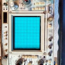 Tektronics 465B Oscilloscope