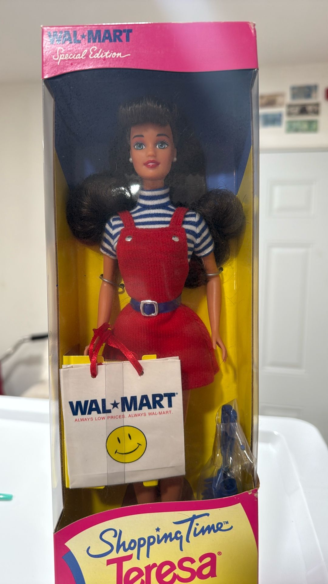 VINTAGE BARBIE