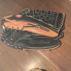 New Rawlings 12.5" Leather Renegade series Baseball/Softball Glove
