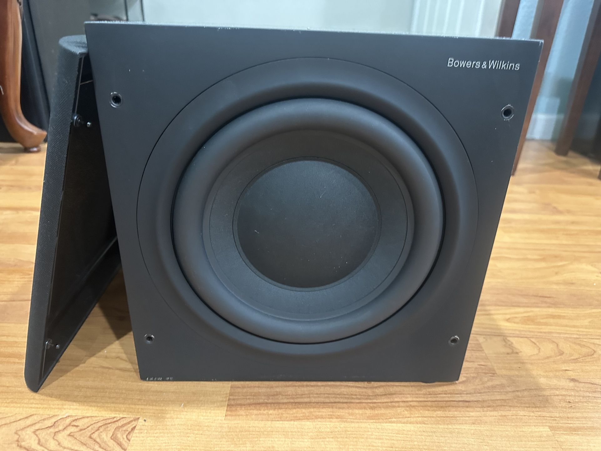 Bowers & Wilkins ASW610XP Powered subwoofer, 10” Woofer (Black)