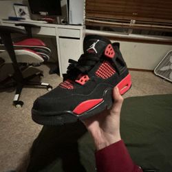 Jordan 4s 