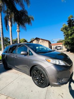 2017 Toyota Sienna