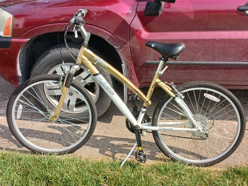 Schwinn Skyliner 21 Speed Womens Bike