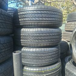 Set Of Four Used Michelin 215/55R17 $260 