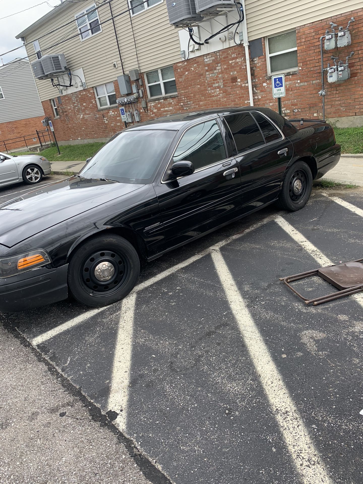 2002 Ford Crown Victoria