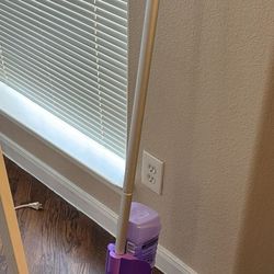 Swiffer WetJet Mopping Reinforced, Swivel Head Purple