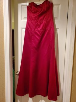 Nicole Miller Size 8 Strapless Red Dress