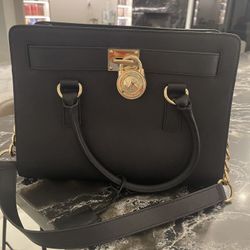NEW Michael Kors Bag 95$