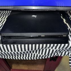 PS4 Slim with 15 games and accessories 