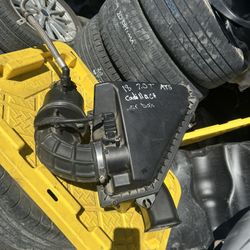 2018 Cadillac Ats 2.0 Air Cleaner Box