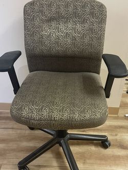 Steelcase Vecta Chairs - Price Per Each - Have Multiple 