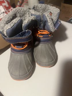 Snow Boots Size 7
