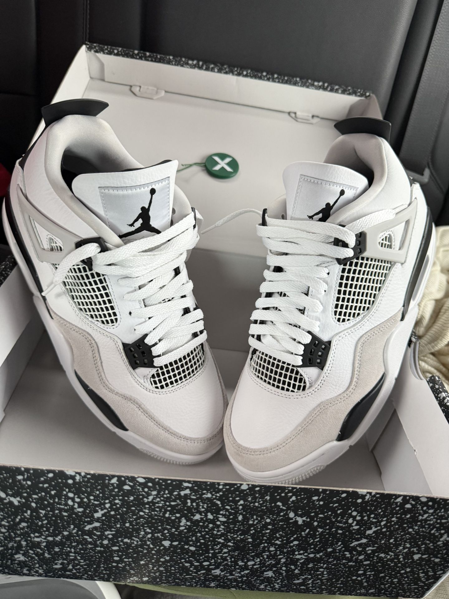 Jordan 4 Retro (Military Black) Size 9.5 display picture 1
