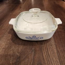 Vintage CORNING WARE Blue Cornflower 7" Skillet Casserole P-1-B  1 QT, Pyrex Lid, good condition