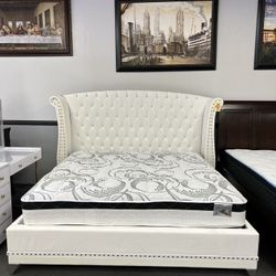 King Velvet Bed Frame 🔥SALE🔥