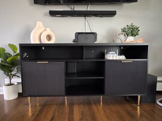Tv console 58”