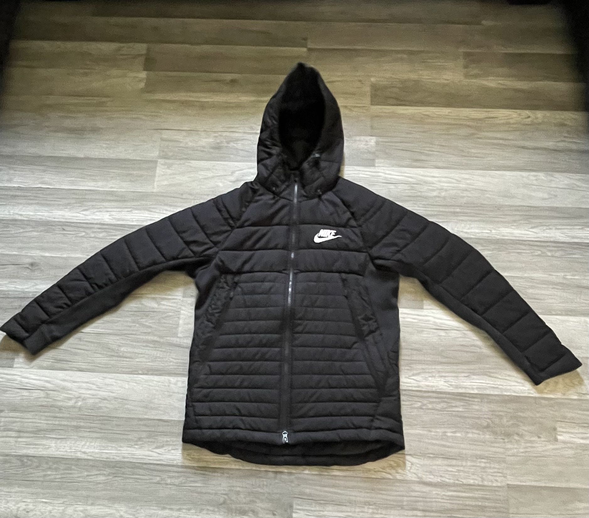 Nike Puffer Jacket- Medium Men