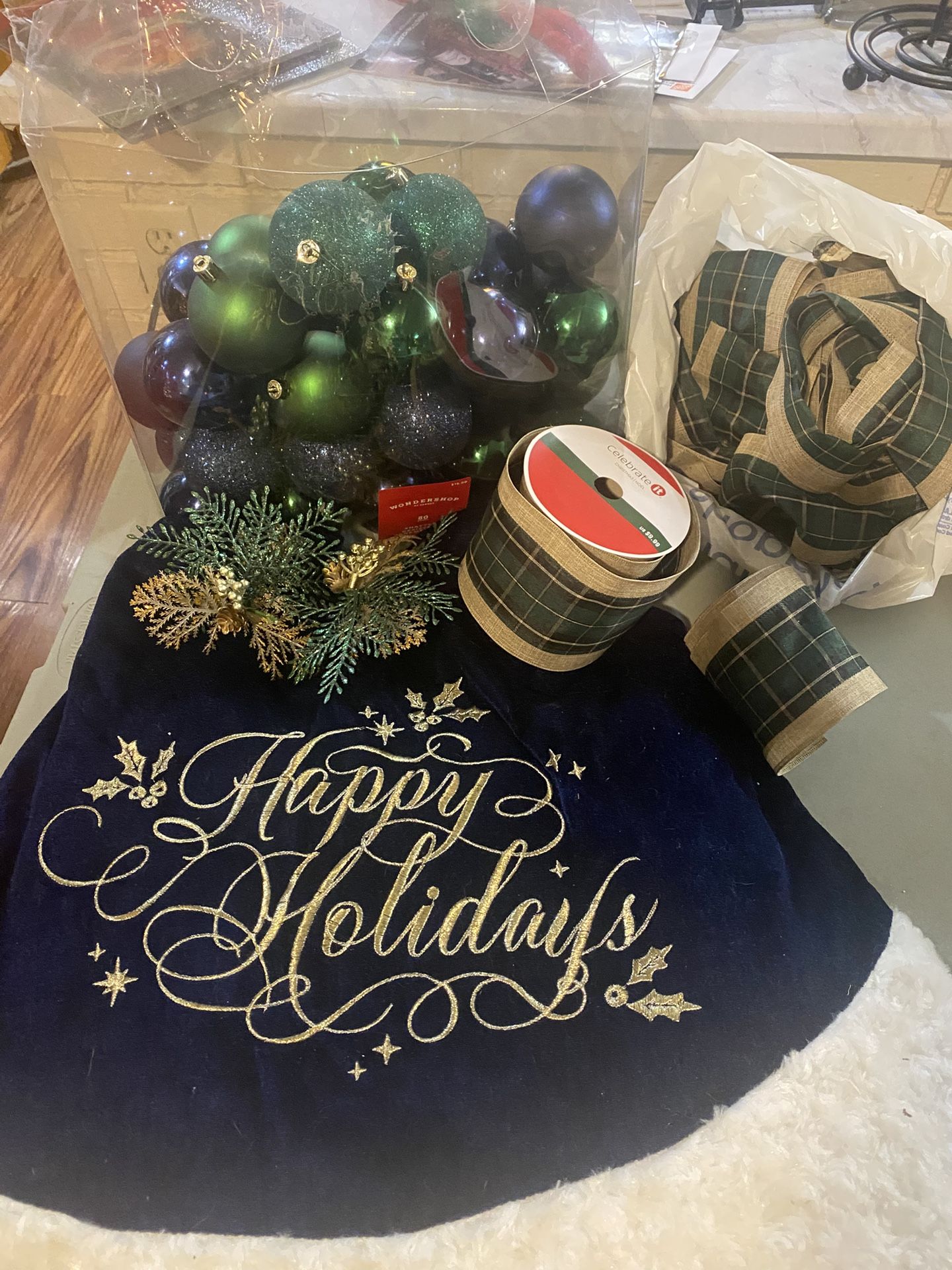 Christmas Tree Decorations 