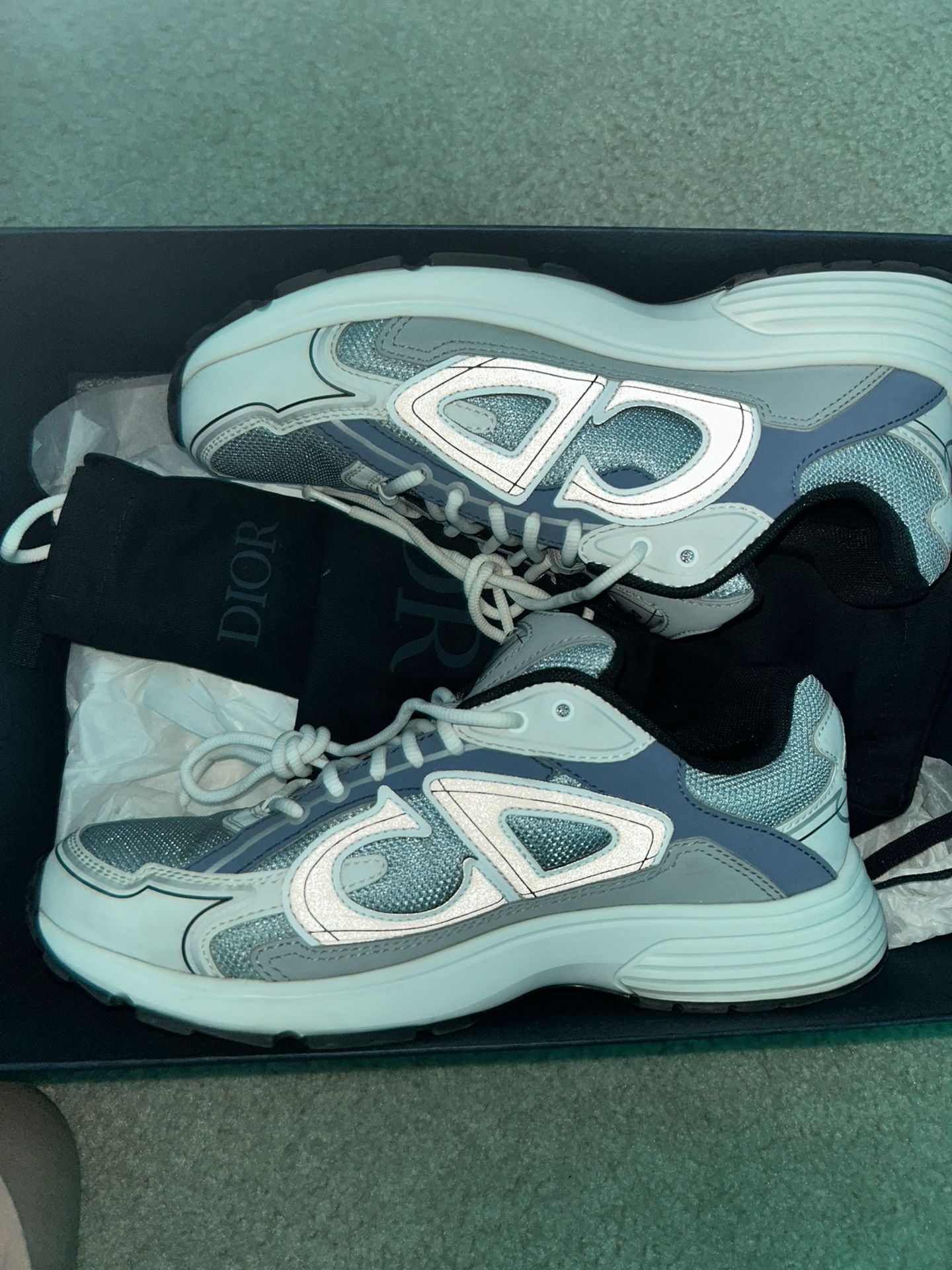 Dior B30 Authenthic With Box And Bags Only Worn Twice