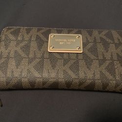 MK Wallet And Purse