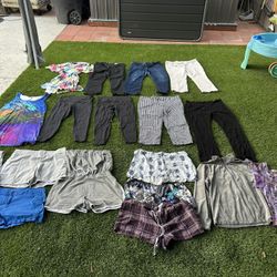 Women’s Lot  Clothes Bundle 18 Pieces XL $12