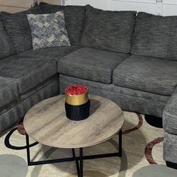 2pc Sectional And Pillows