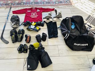 Hockey Gear , Great deal Brand New With Bag !!!