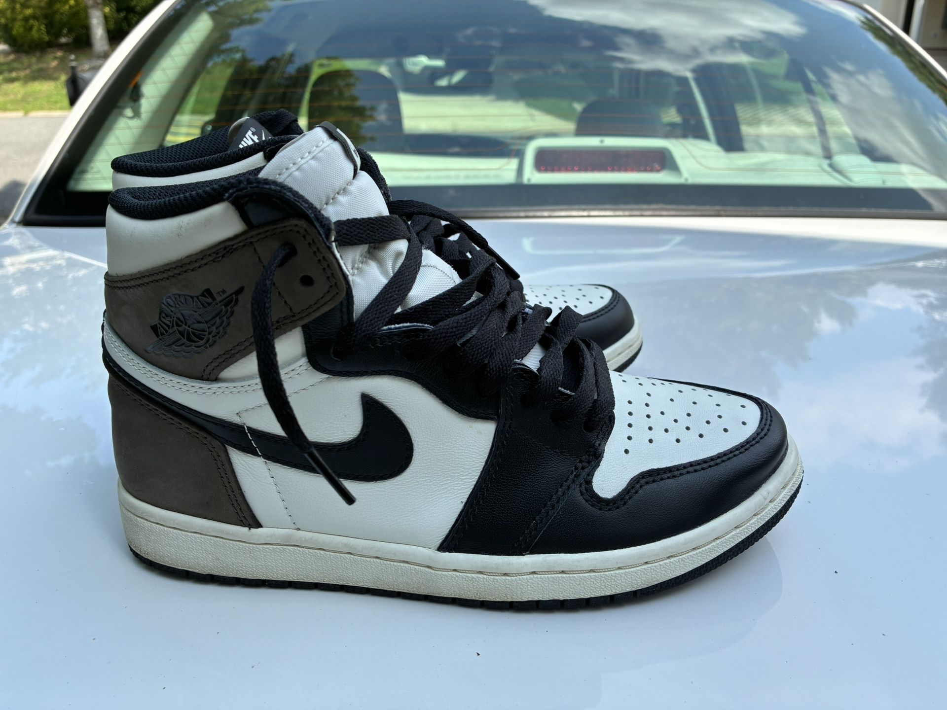 Jordan 1’s High Mocha
