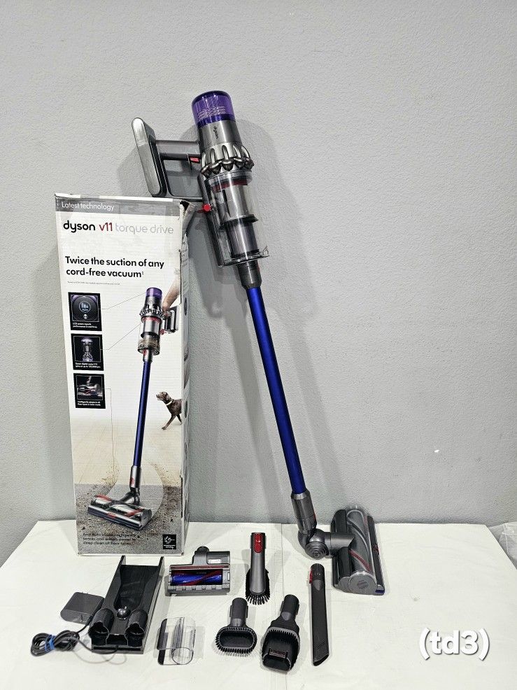 dyson v11 torque drive cordless stick vacuum set (td3)
