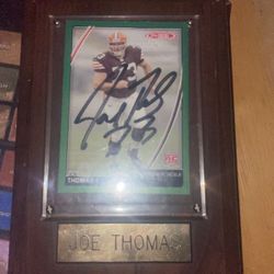Rookie Autographed Joe Thomas Card 