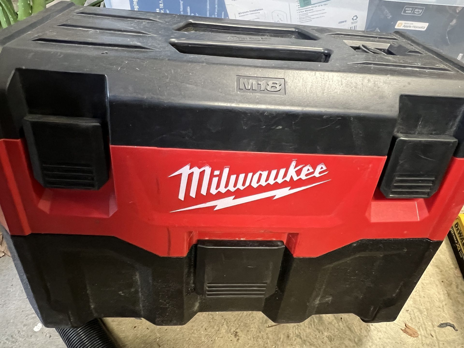Milwaukee Vac