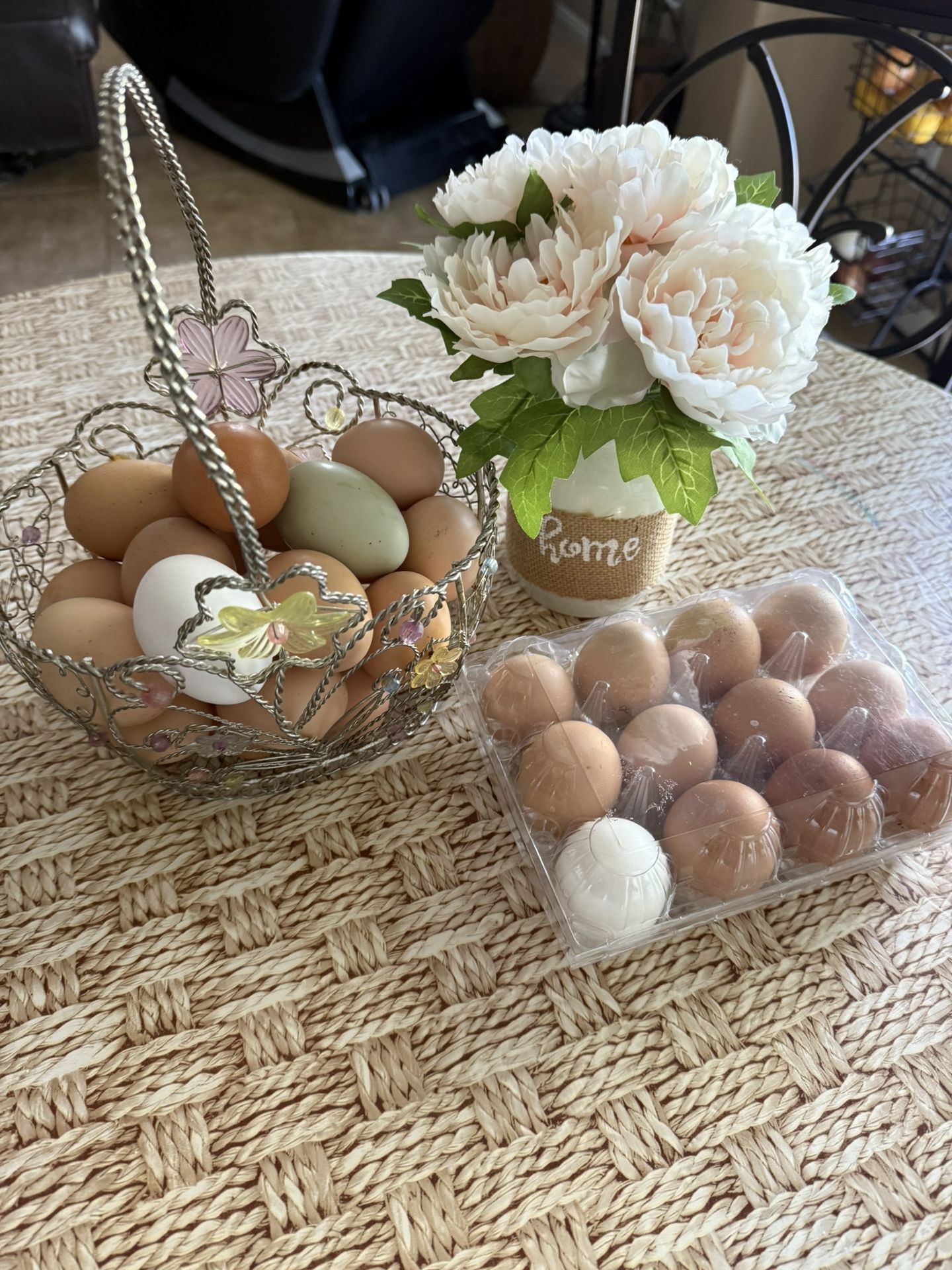 Fresh Eggs 