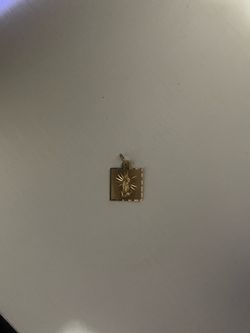 10k or 14k 1.5 grams gold squared Virgin Mary pendant