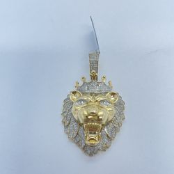 Diamond Pendant Gold Lion 10K