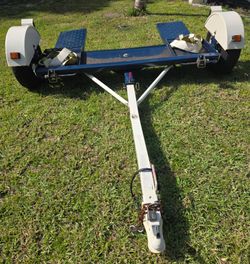 CAR tow dolly