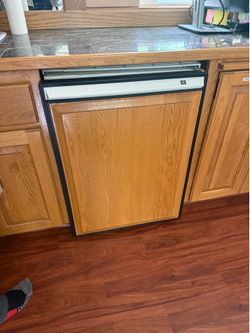 Mini fridge