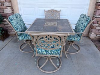 Patio Dining Set Table and 4 Chairs