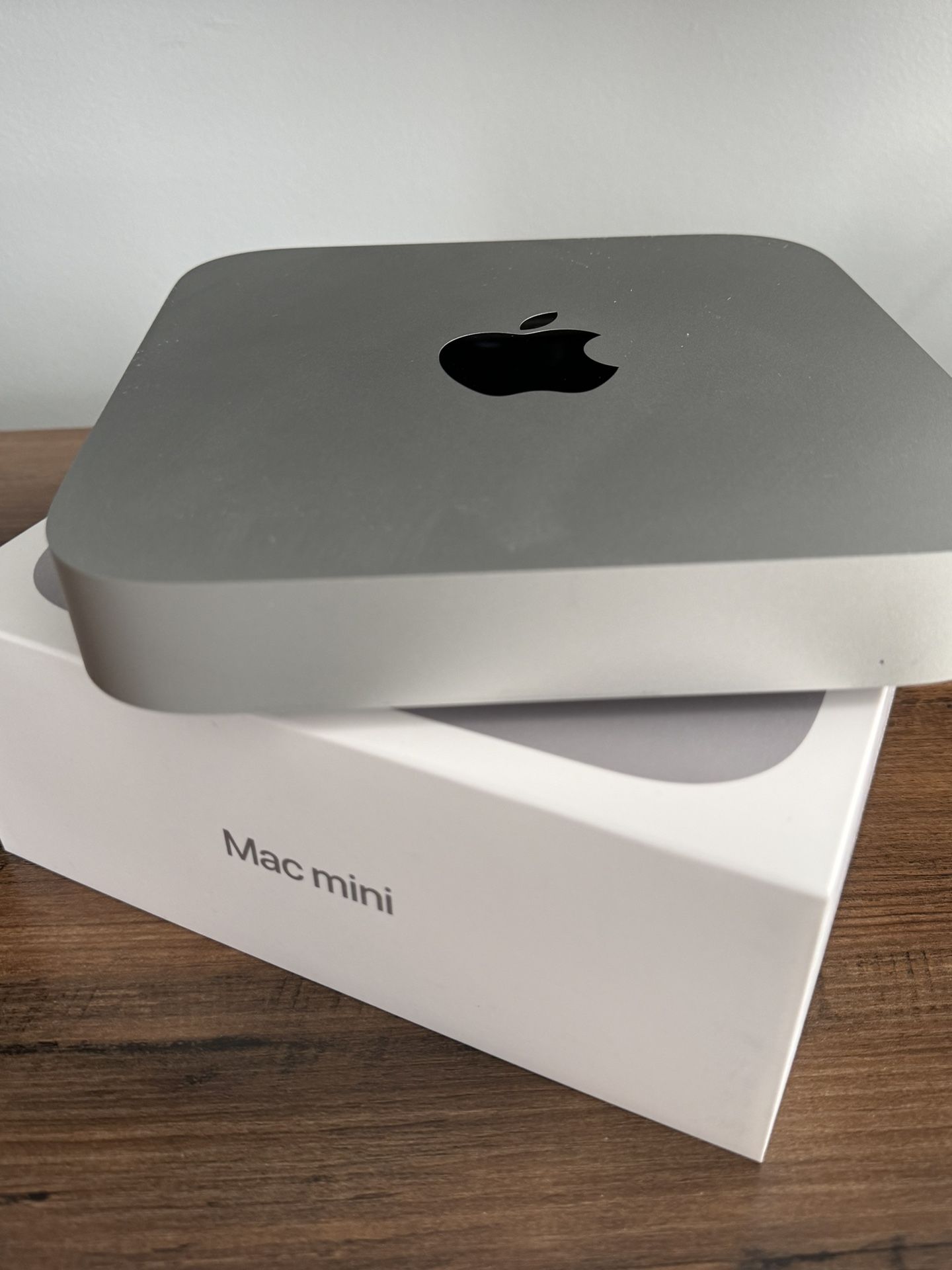 Apple Mac Mini (M2)